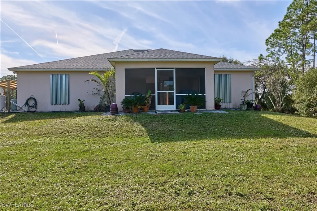 2675 70th Avenue NE Naples FL 34120