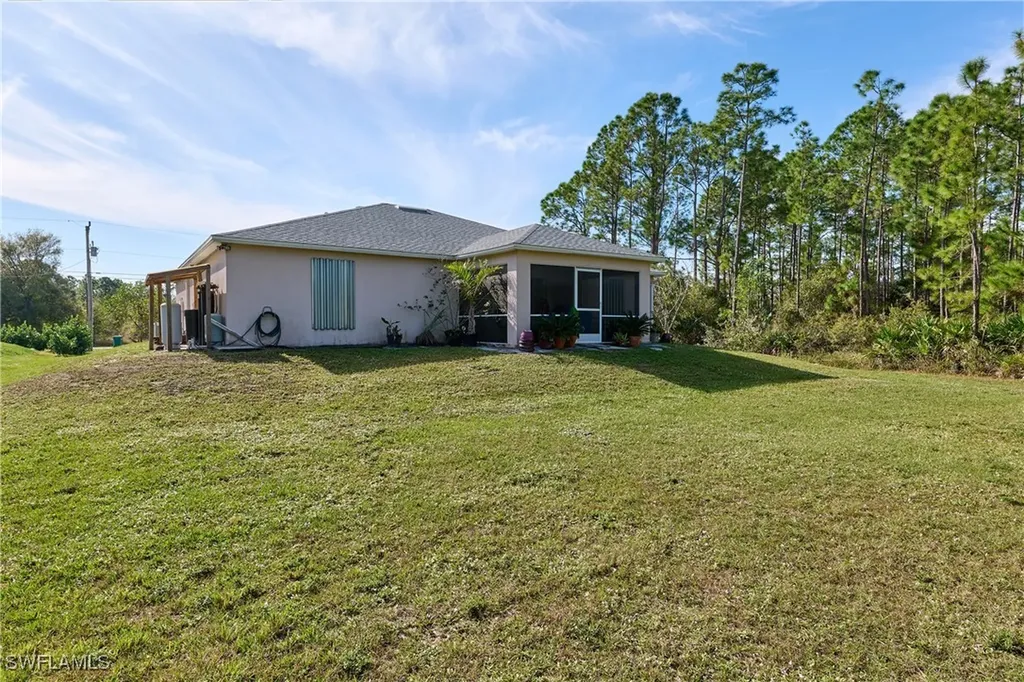 2675 70th Avenue NE Naples FL 34120