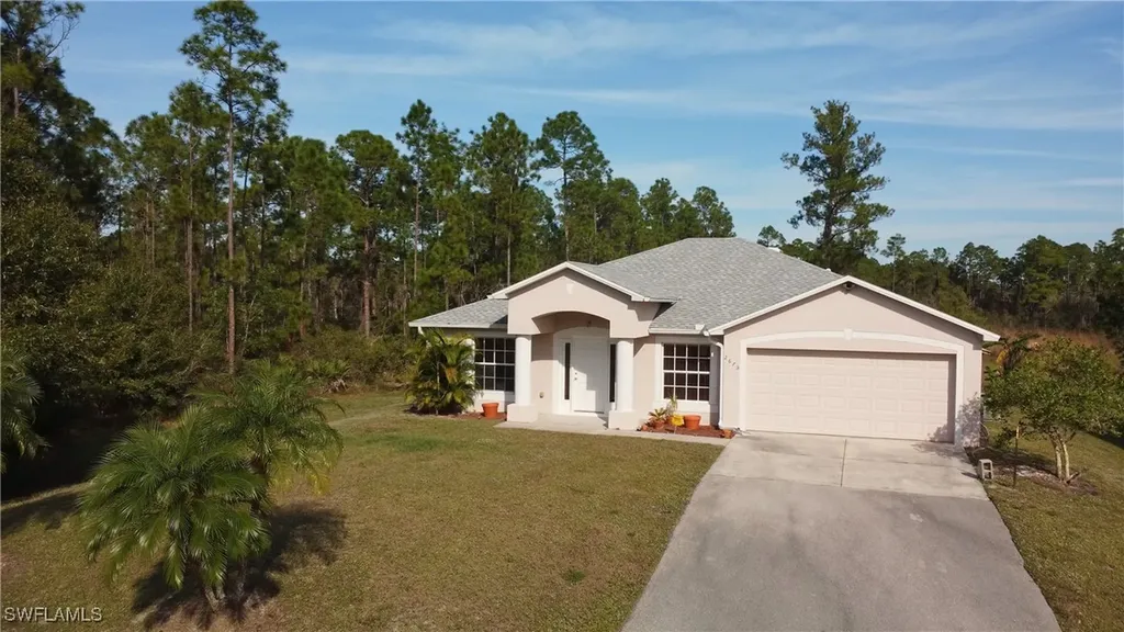 2675 70th Avenue NE Naples FL 34120