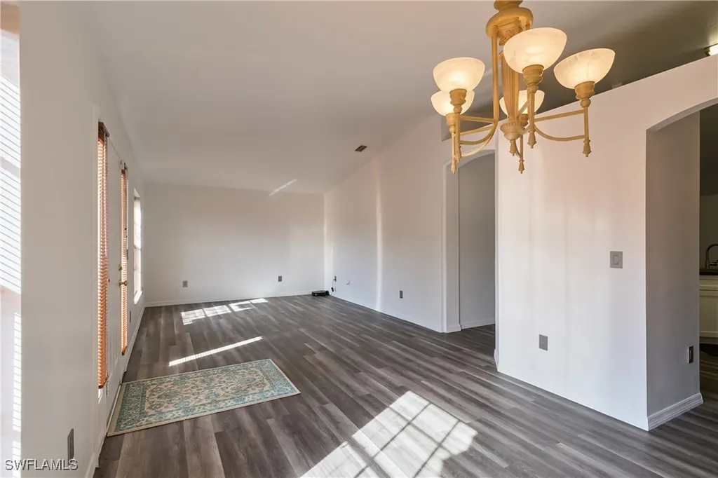 2675 70th Avenue NE Naples FL 34120