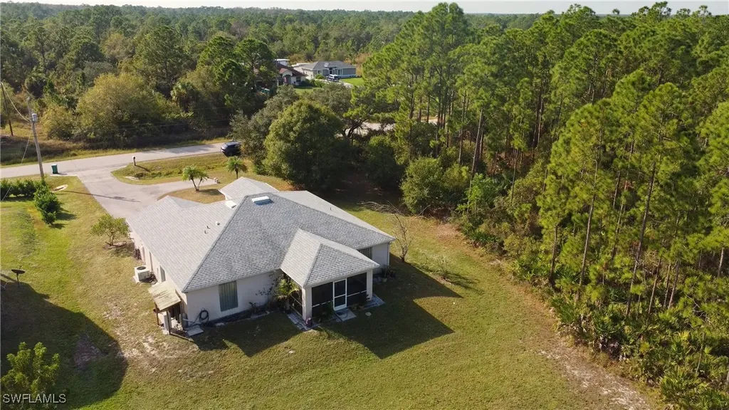 2675 70th Avenue NE Naples FL 34120