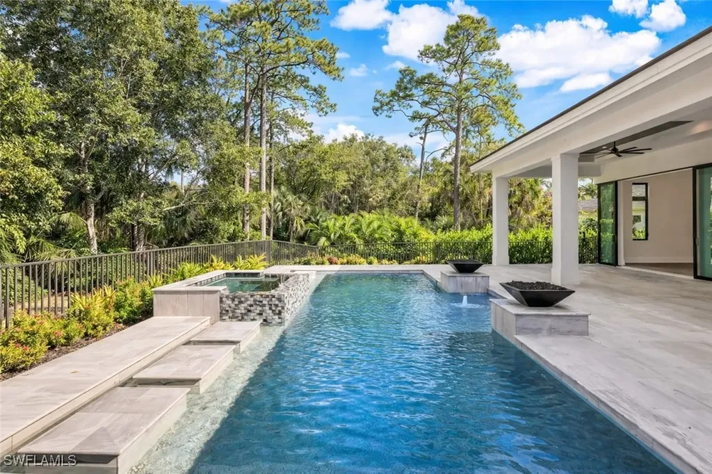 3891 Brynwood Drive Naples FL 34119