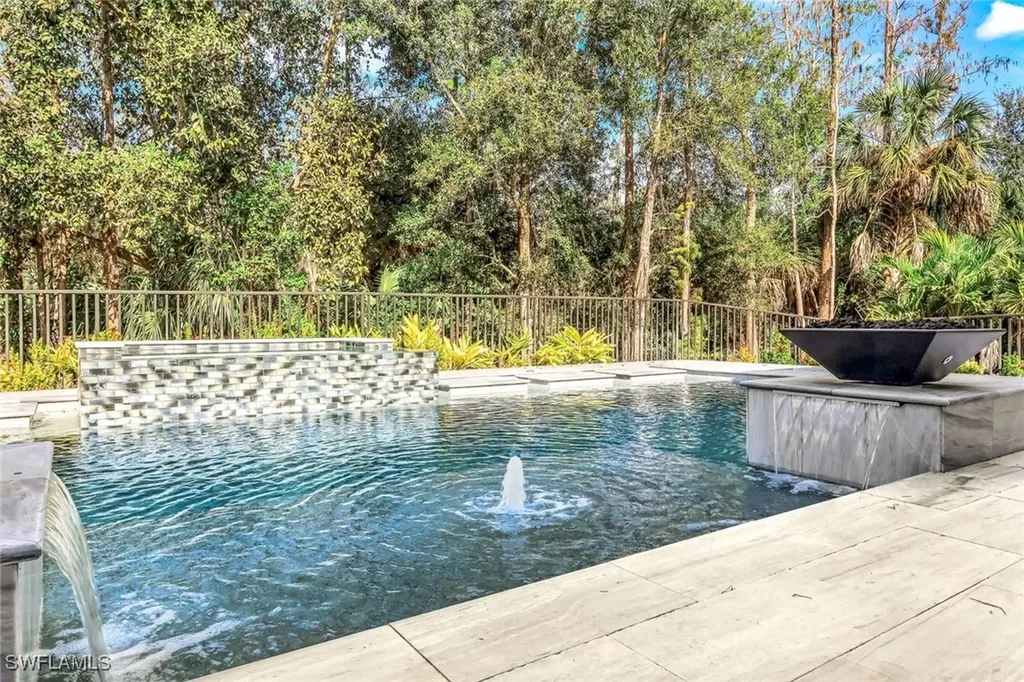 3891 Brynwood Drive Naples FL 34119