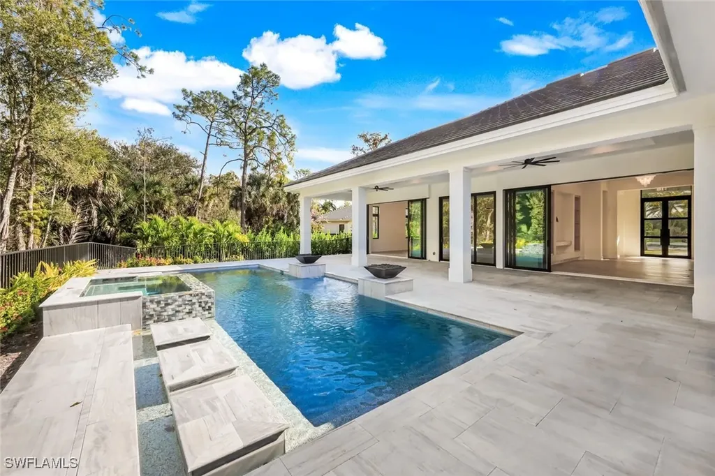 3891 Brynwood Drive Naples FL 34119
