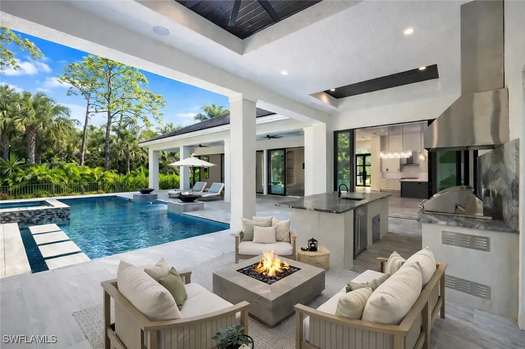 3891 Brynwood Drive Naples FL 34119