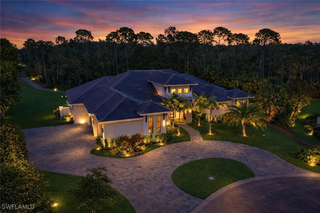 3891 Brynwood Drive Naples FL 34119