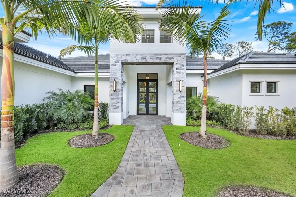 3891 Brynwood Drive Naples FL 34119