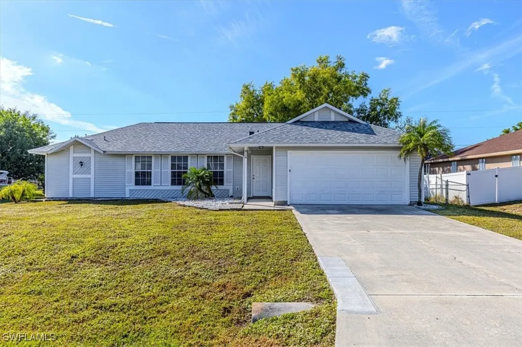 814 SW 10th Place Cape Coral FL 33991