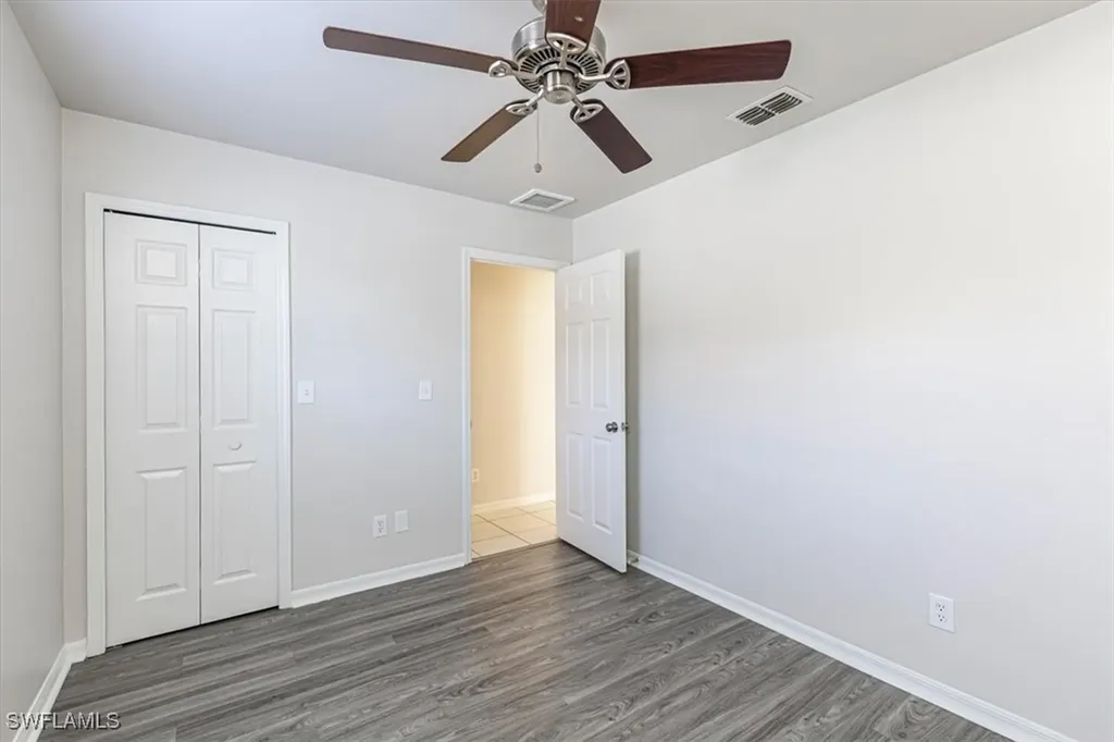 814 SW 10th Place Cape Coral FL 33991