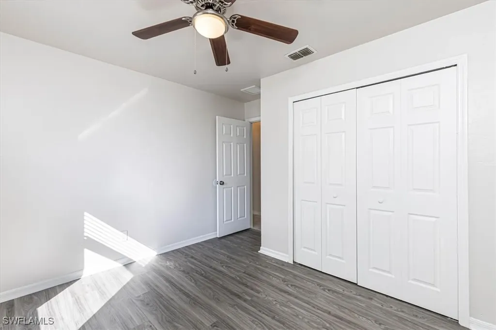 814 SW 10th Place Cape Coral FL 33991