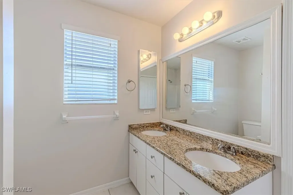 814 SW 10th Place Cape Coral FL 33991