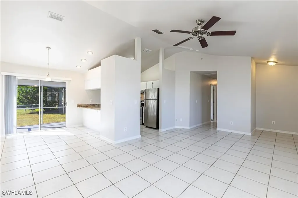 814 SW 10th Place Cape Coral FL 33991
