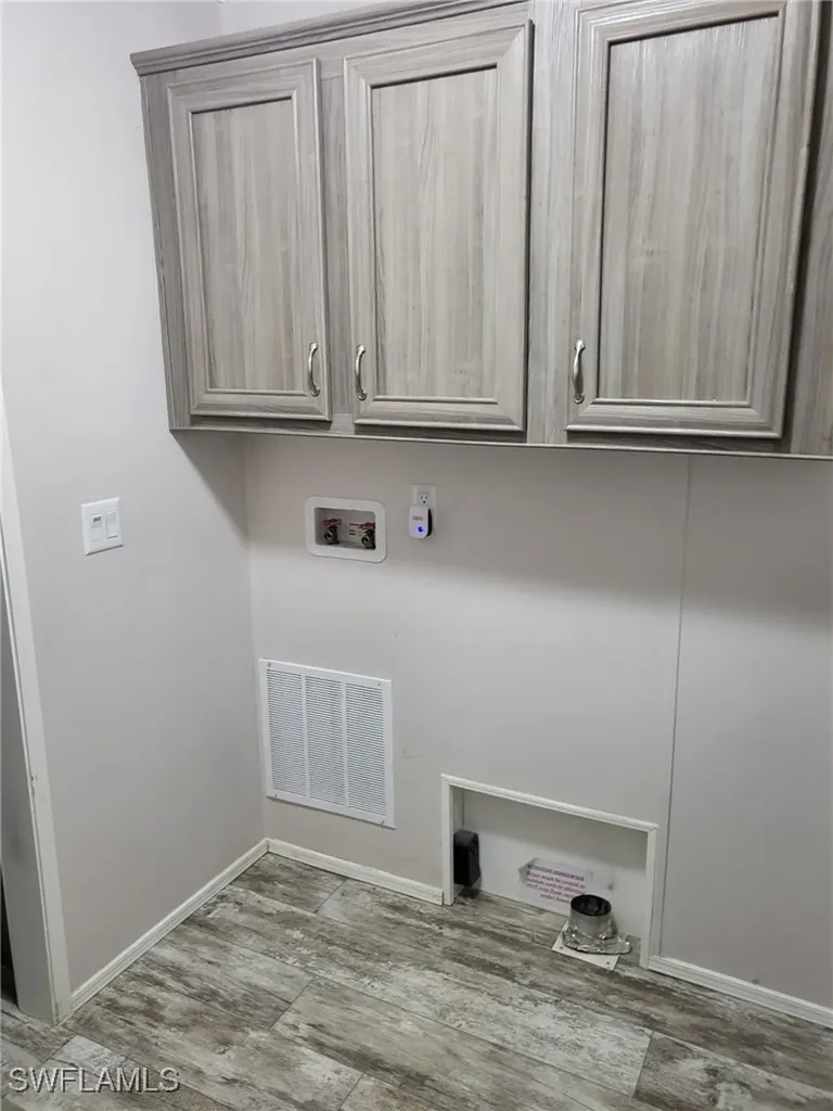 93 Isle Of Saint Naples FL 34114