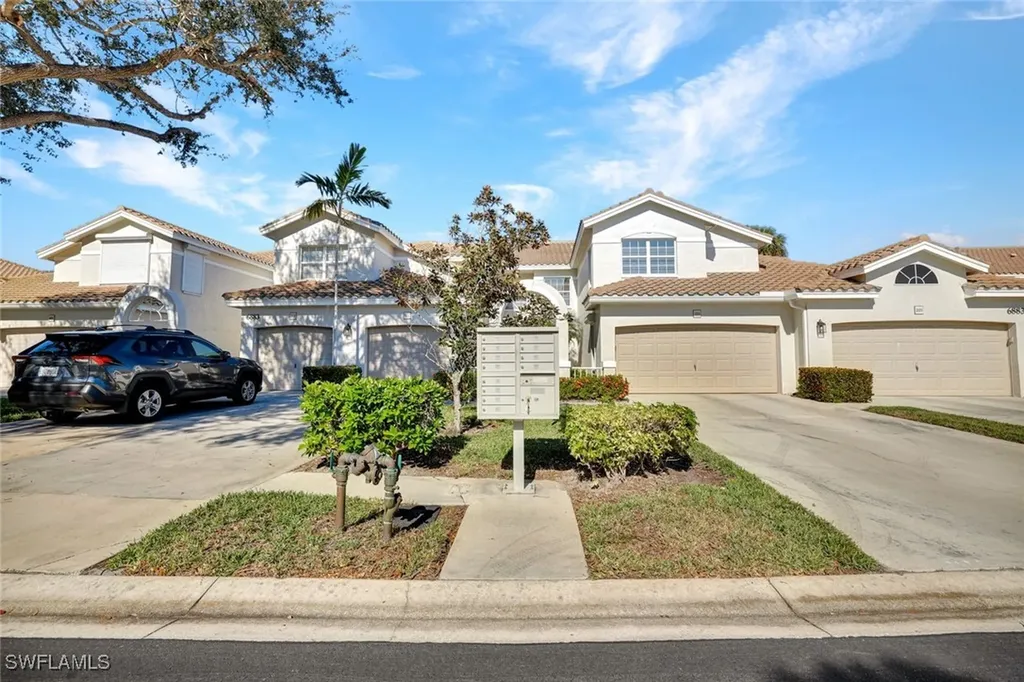 6883 Redbay Park Road Naples FL 34109