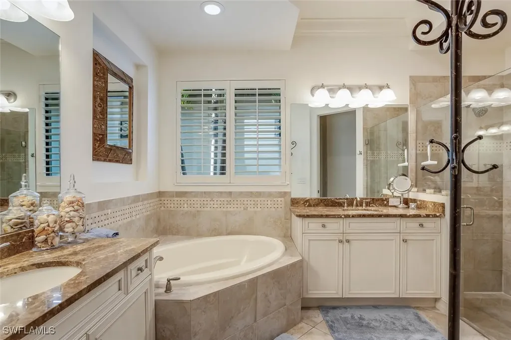 7315 Lantana Circle N Naples FL 34119