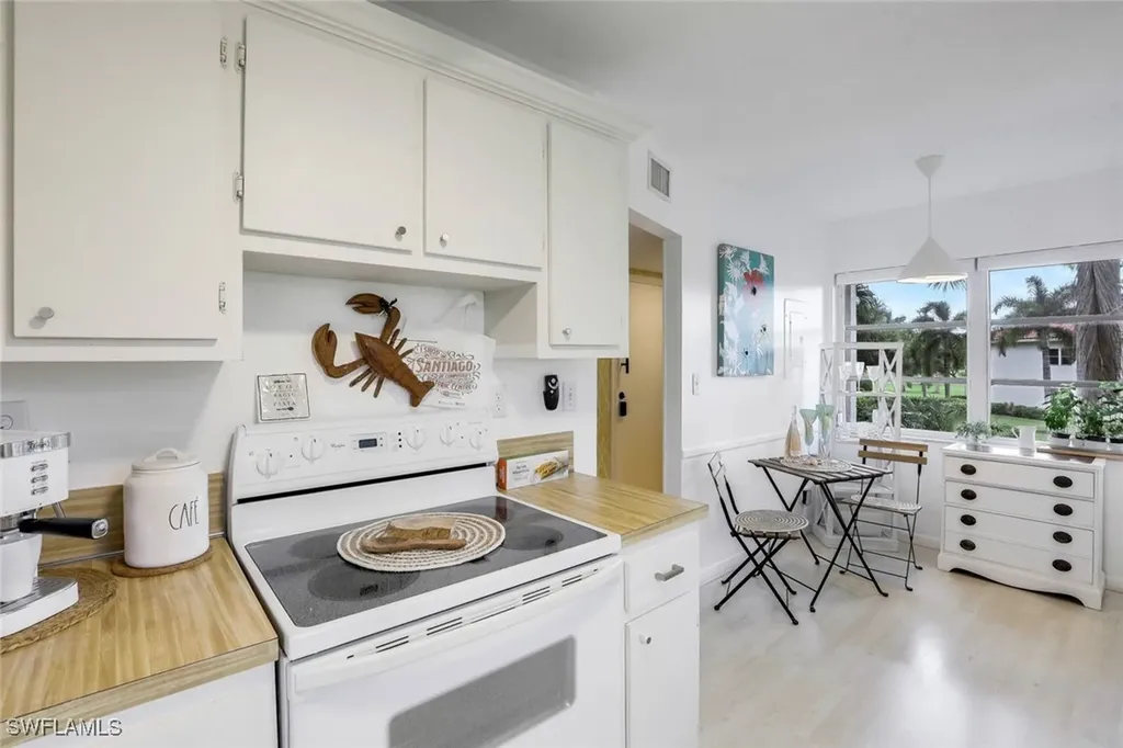 1056 Forest Lakes Drive Naples FL 34105