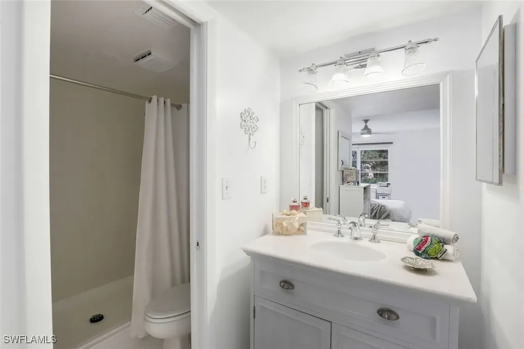 1056 Forest Lakes Drive Naples FL 34105