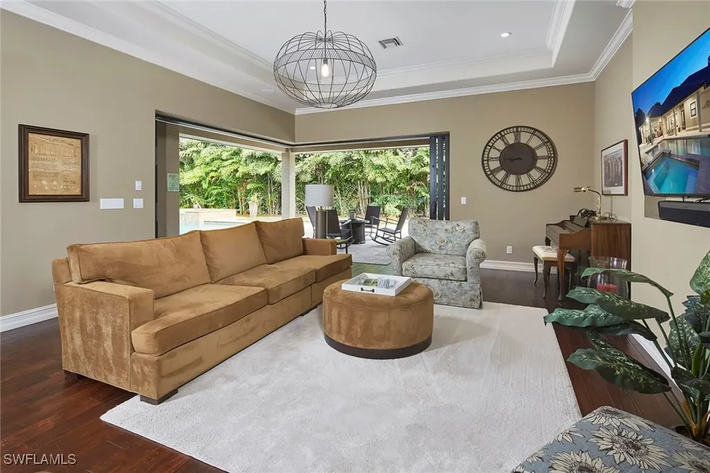 1900 Tiller Terrace Naples FL 34102