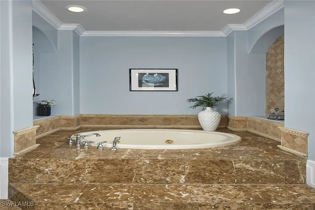 1900 Tiller Terrace Naples FL 34102