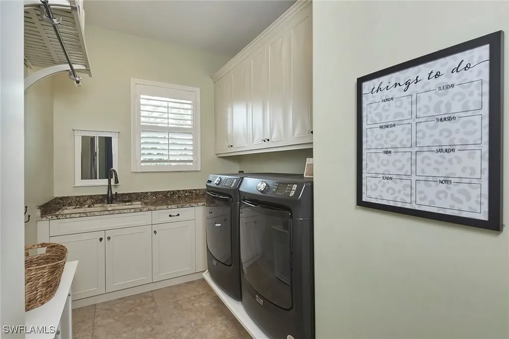 1900 Tiller Terrace Naples FL 34102
