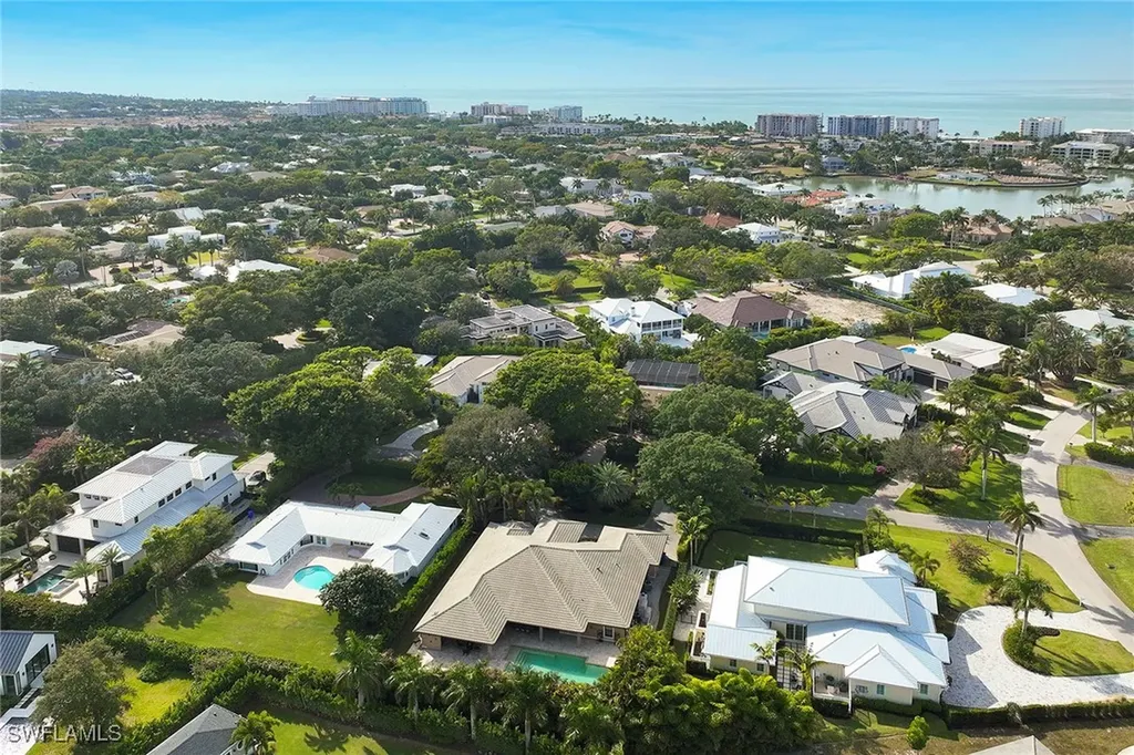 1900 Tiller Terrace Naples FL 34102