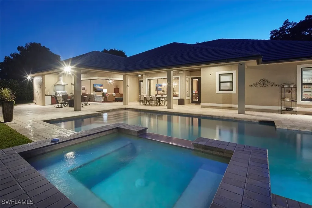 1900 Tiller Terrace Naples FL 34102