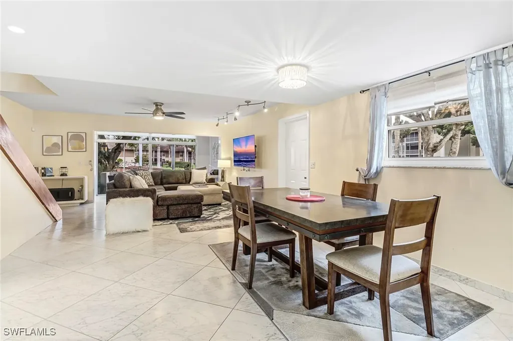 185 Cypress Way E Naples FL 34110