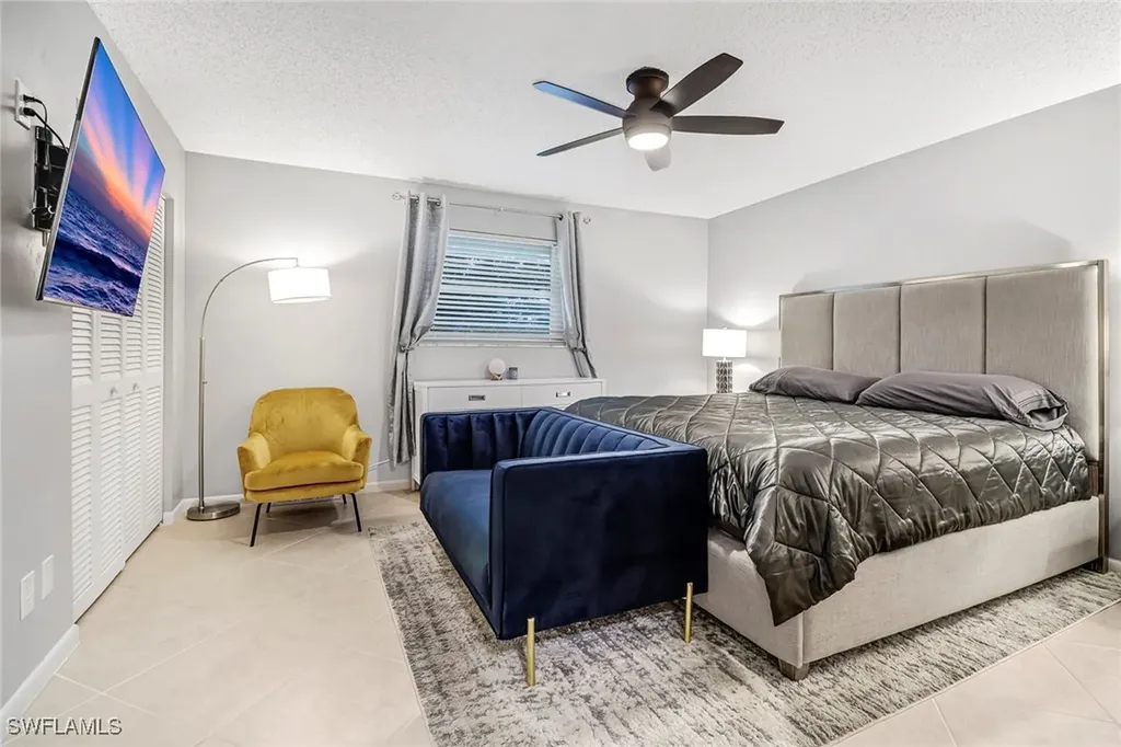 185 Cypress Way E Naples FL 34110