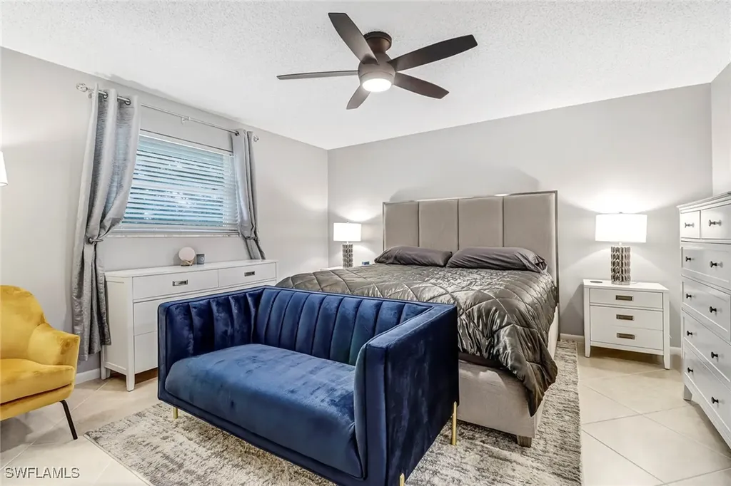 185 Cypress Way E Naples FL 34110