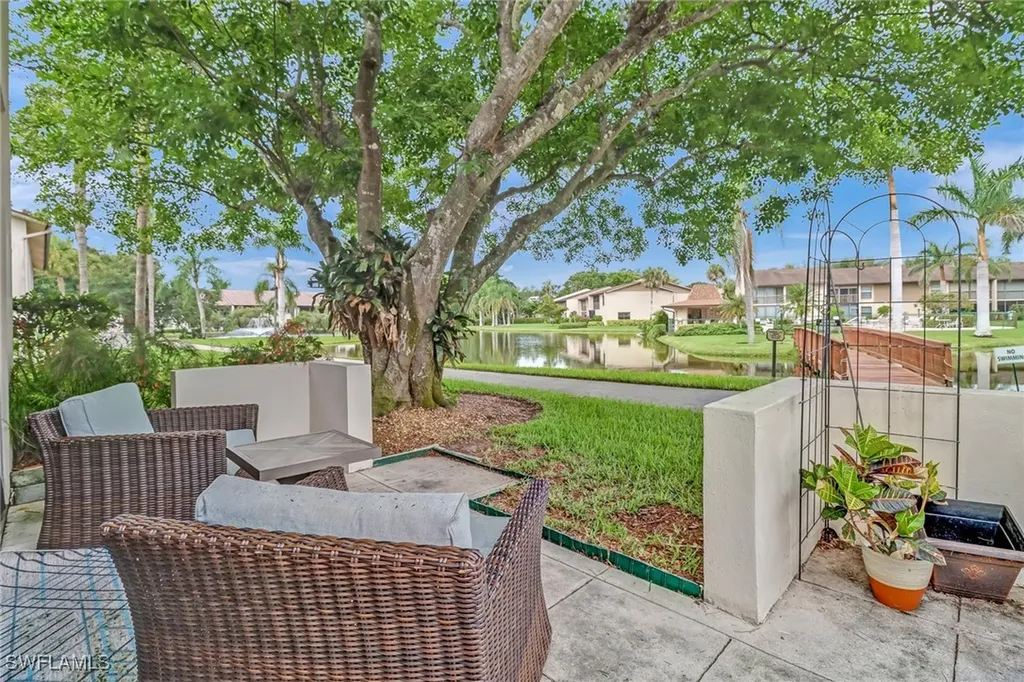 185 Cypress Way E Naples FL 34110