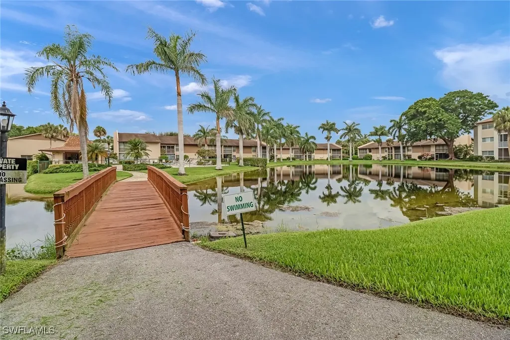 185 Cypress Way E Naples FL 34110