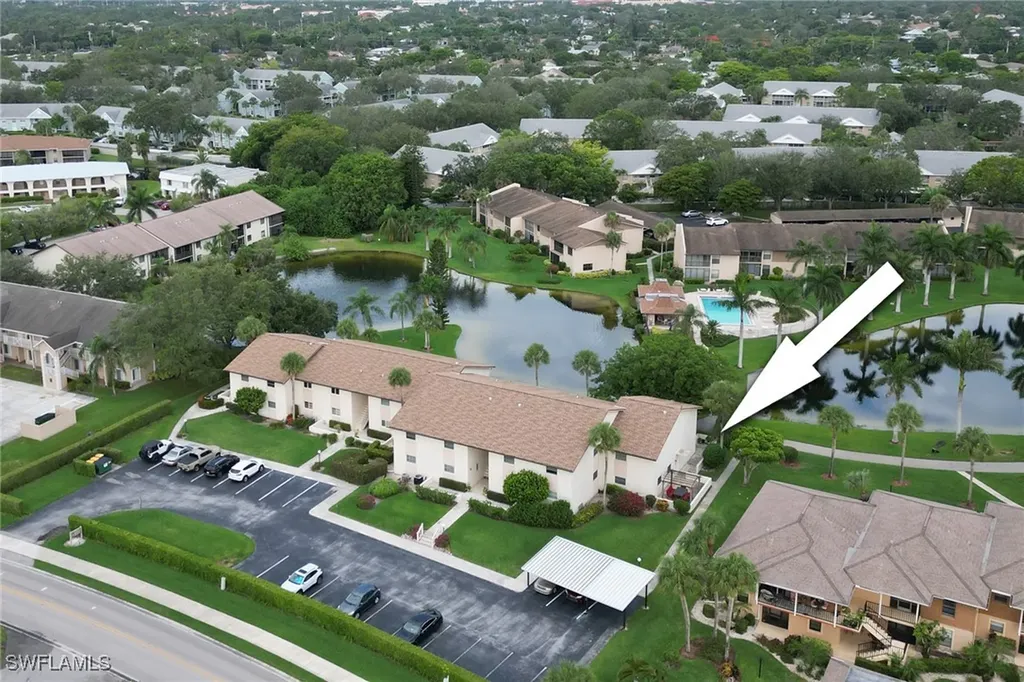 185 Cypress Way E Naples FL 34110