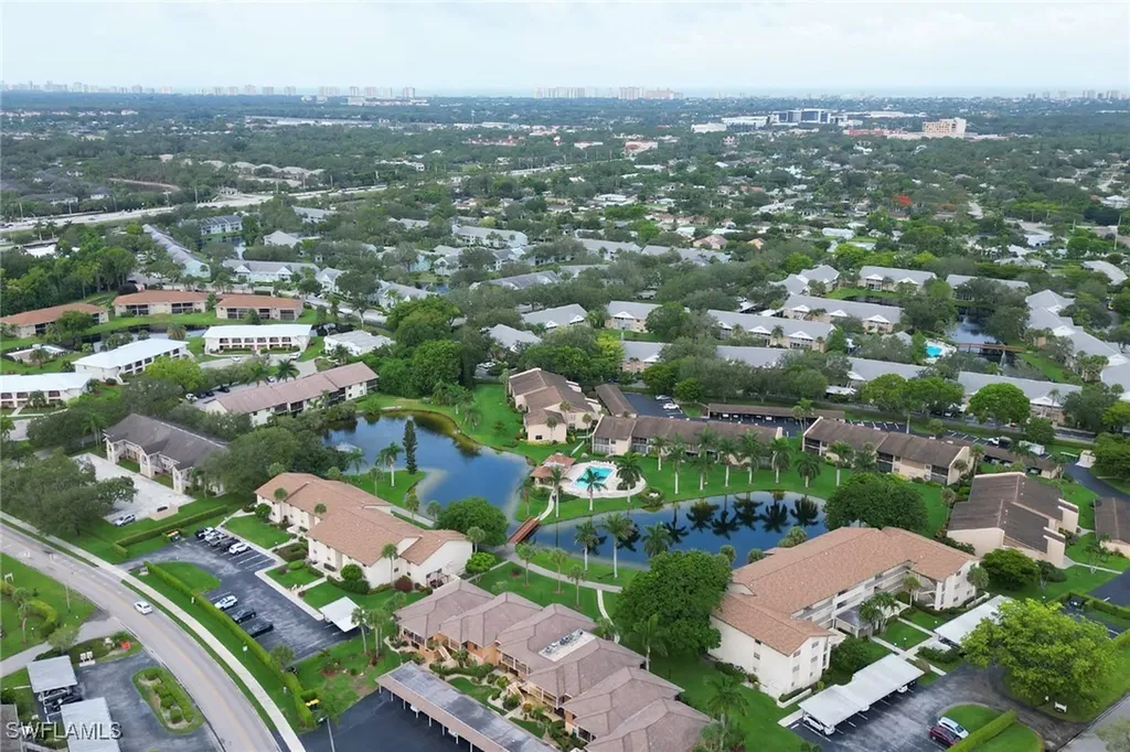 185 Cypress Way E Naples FL 34110