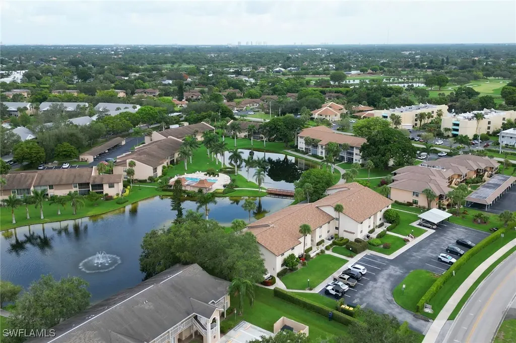 185 Cypress Way E Naples FL 34110