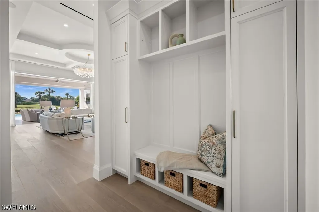 809 Wedge Drive Naples FL 34103