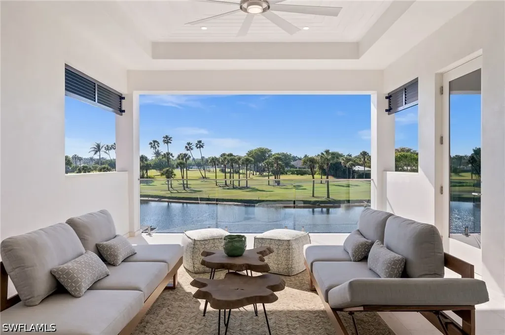809 Wedge Drive Naples FL 34103