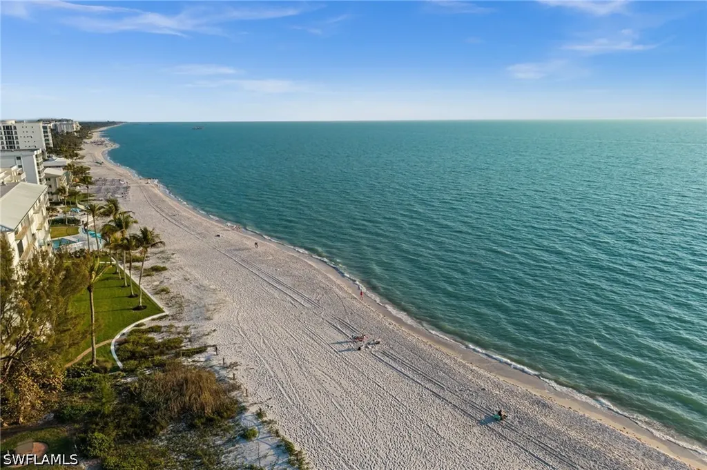 809 Wedge Drive Naples FL 34103