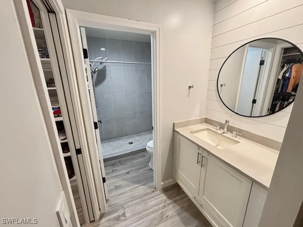5656 Woodmere Lake Circle Naples FL 34112