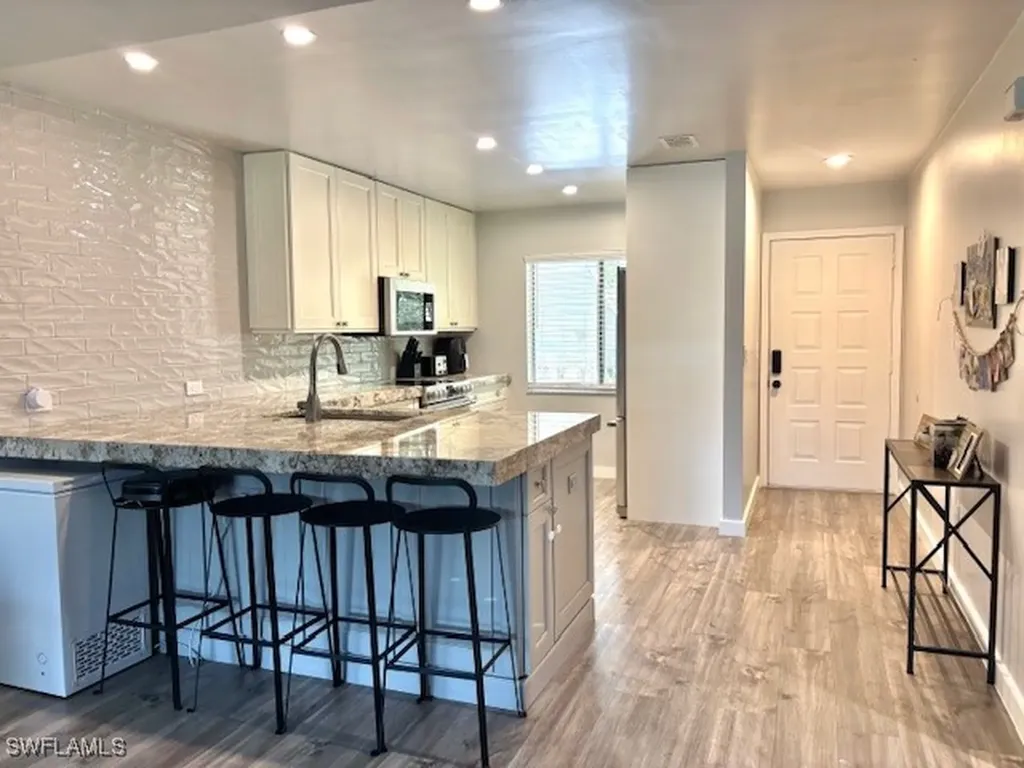 5656 Woodmere Lake Circle Naples FL 34112