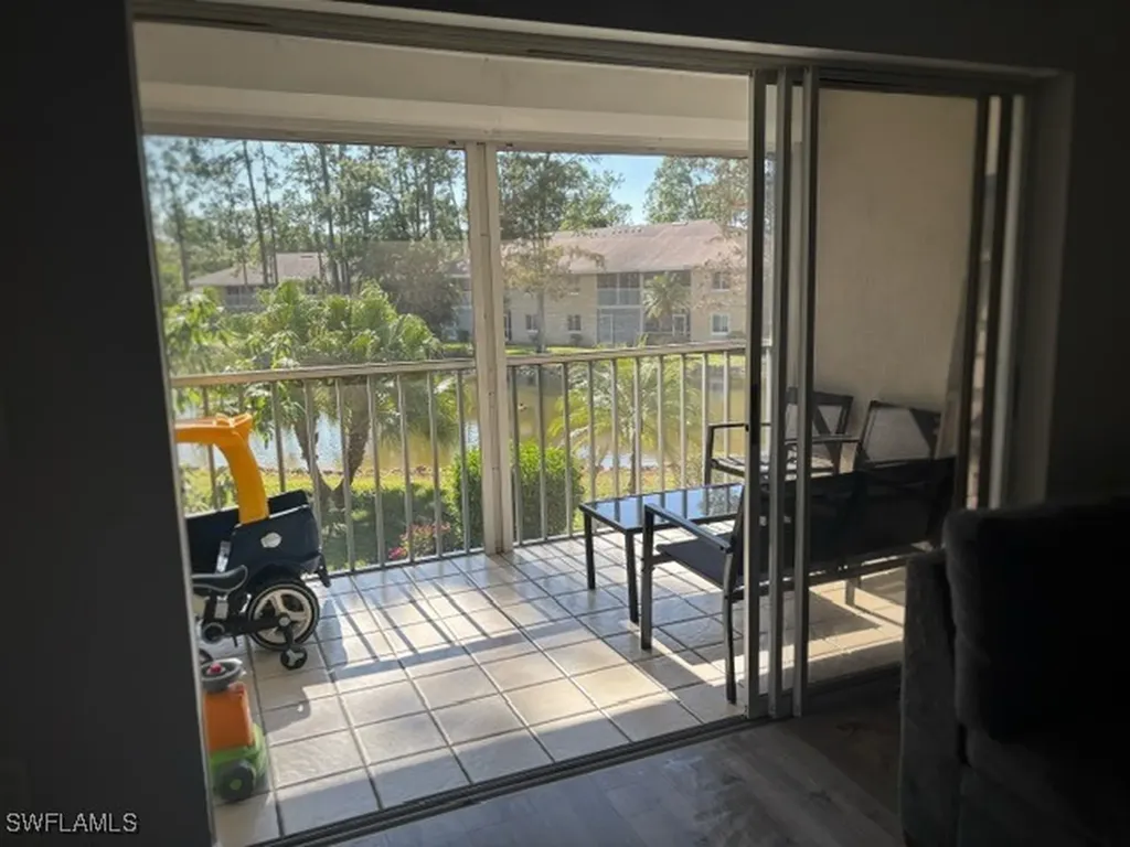5656 Woodmere Lake Circle Naples FL 34112