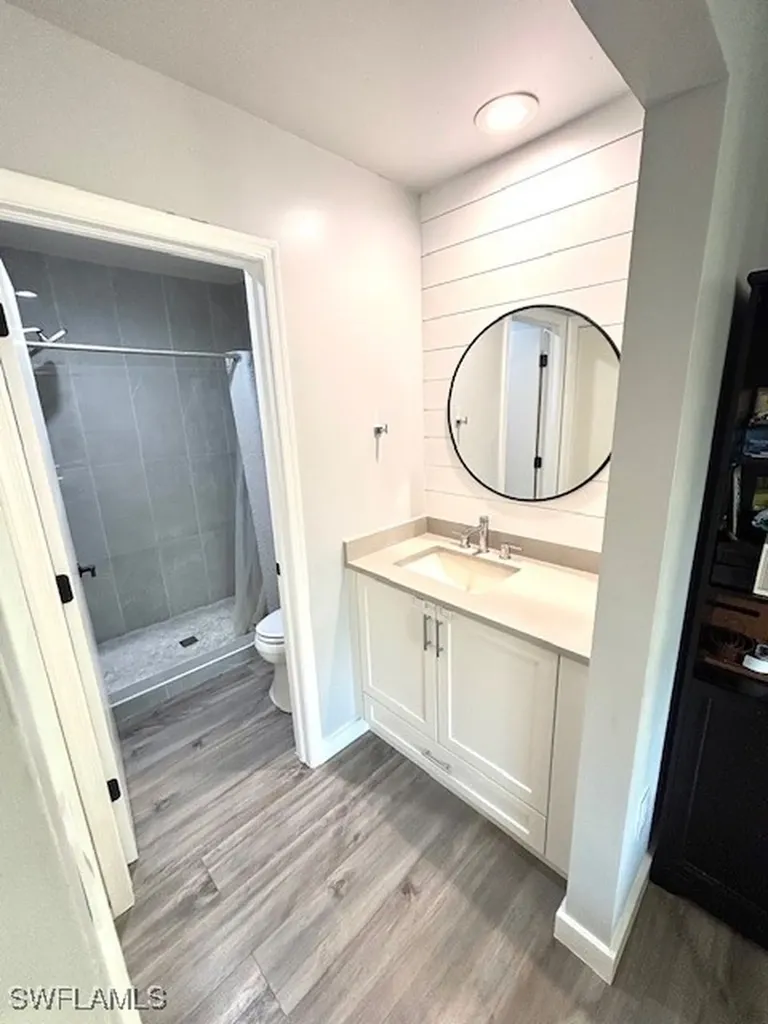 5656 Woodmere Lake Circle Naples FL 34112