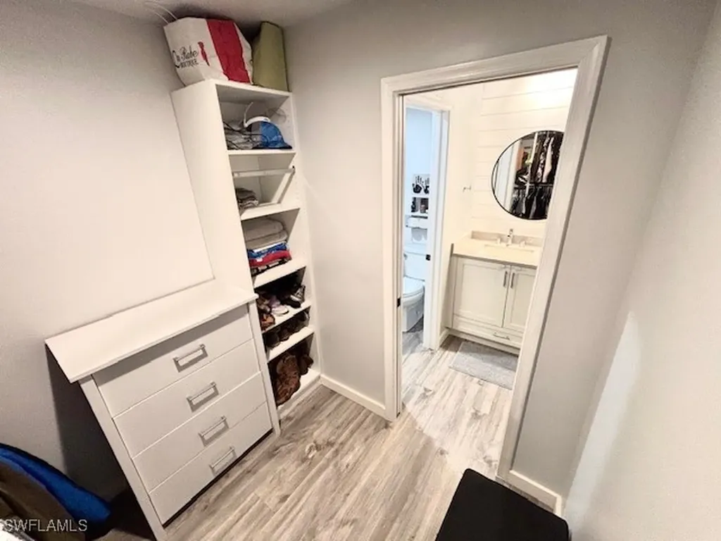 5656 Woodmere Lake Circle Naples FL 34112