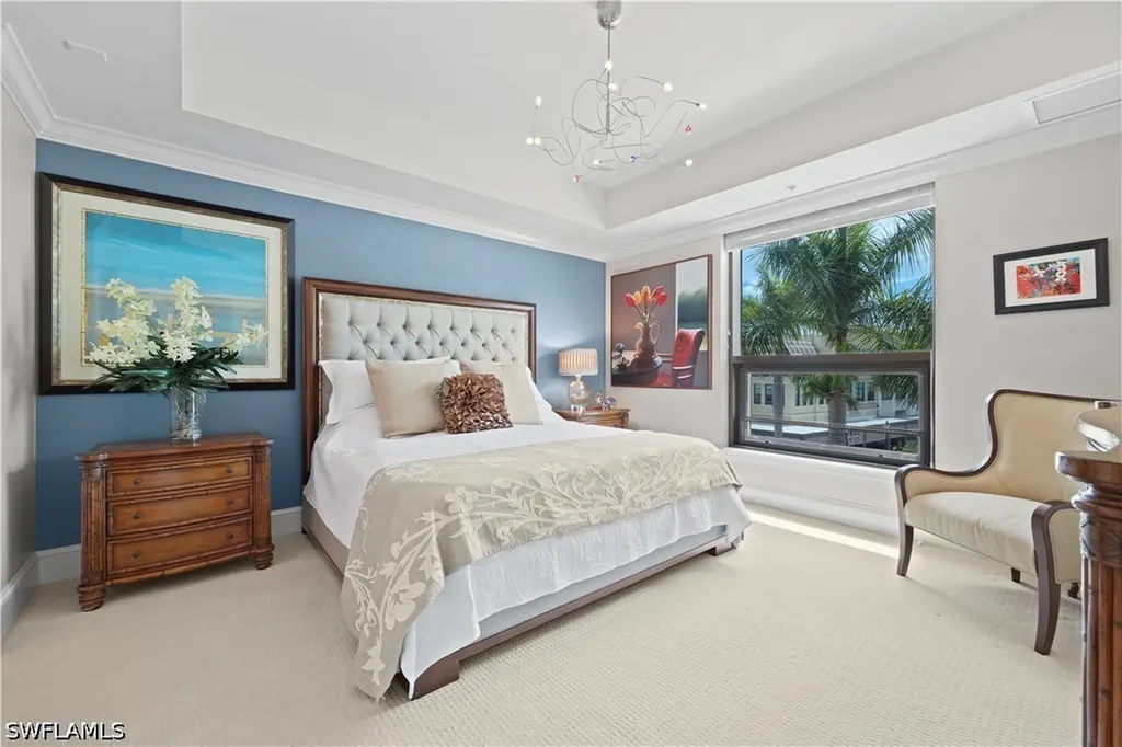 9115 Strada Place Naples FL 34108