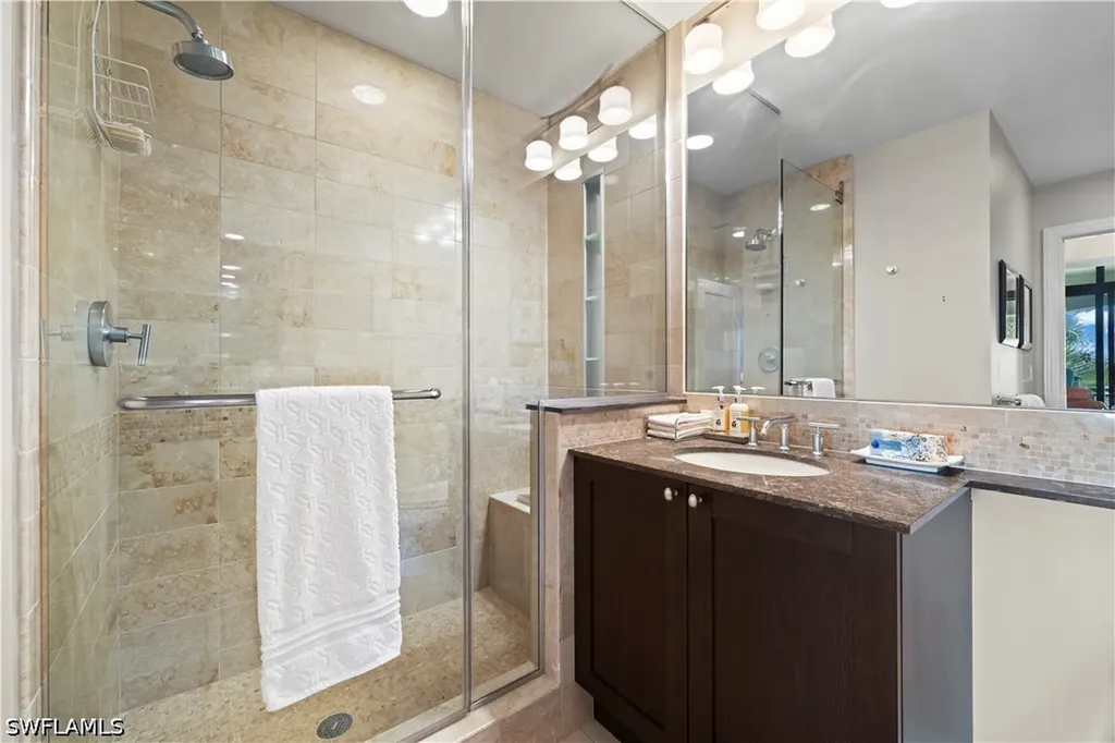 9115 Strada Place Naples FL 34108