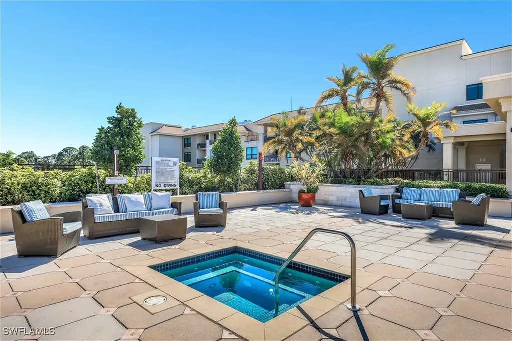9115 Strada Place Naples FL 34108