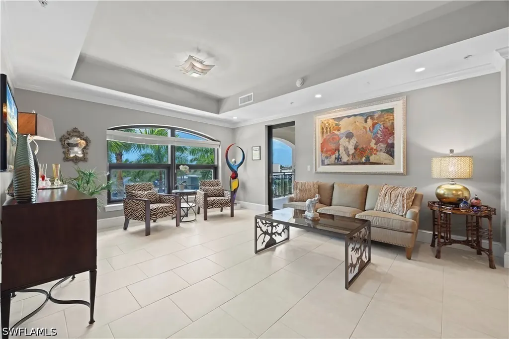 9115 Strada Place Naples FL 34108