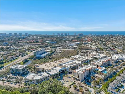 9115 Strada Place Naples FL 34108