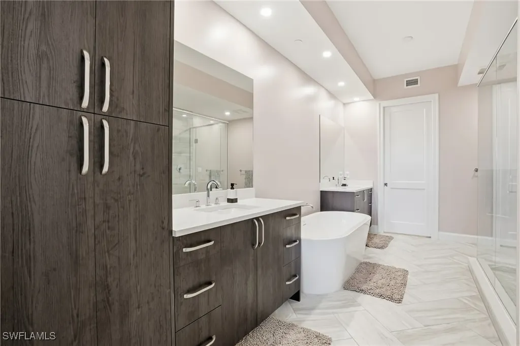 1125 Central Avenue Eleven Eleven Central FL 34102