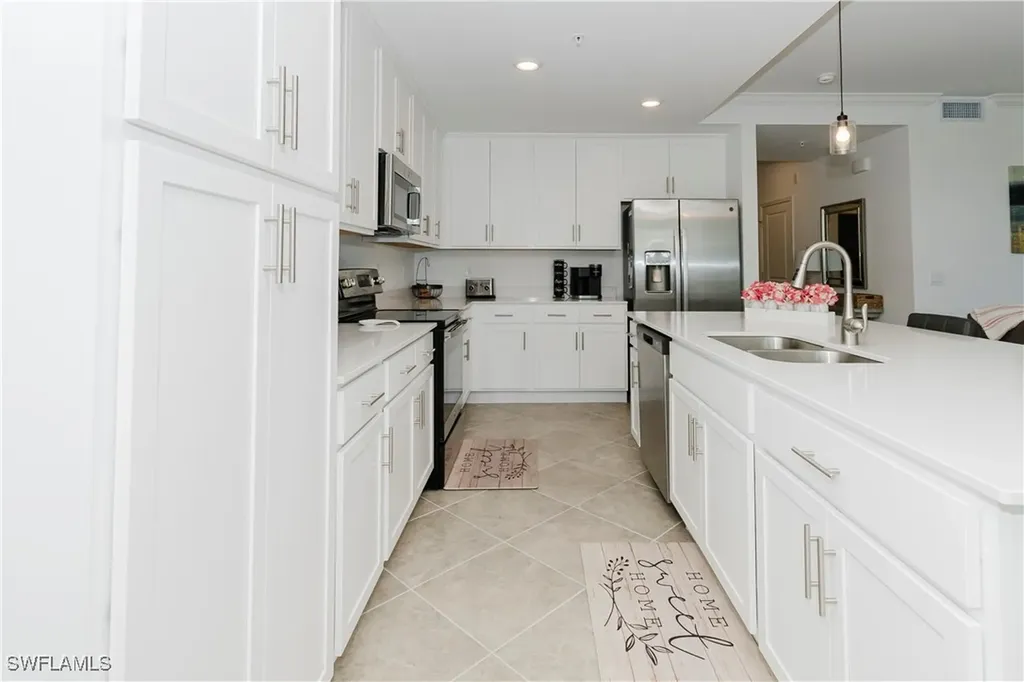 6034 National Boulevard Ave Maria FL 34142