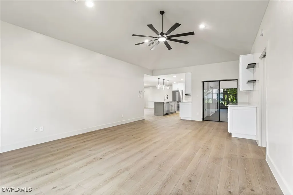1911 Princess Court Naples FL 34110